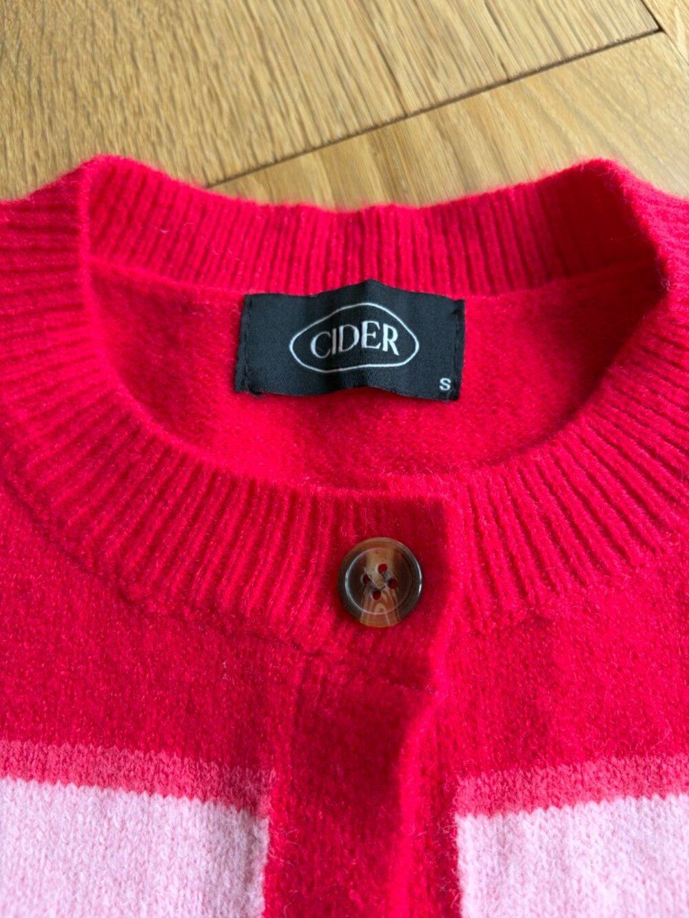 Cider Cardigan Pink & Red Size S - Picture 6 of 6